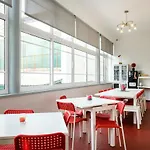 אכסניה Coreto *